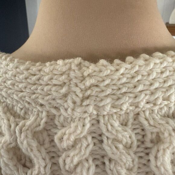 Handknit SZ M Womens Ivory Chunky Cable Knit Fisherman Wool Cardigan Grandmacore - Picture 12 of 15